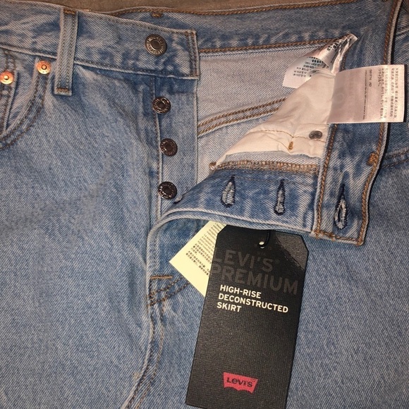 NWT Levi’s Jean skirt size 10 - Picture 3 of 7